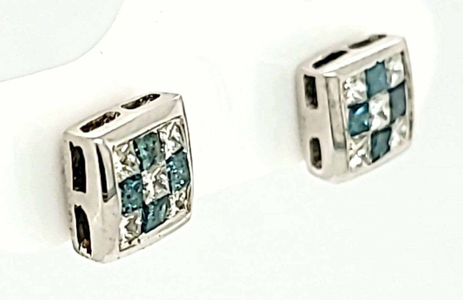 14k White Gold, Checkerboard .50ctw Natural White & Blue Diamonds Stud Earrings.